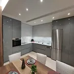 Апартаменты Aquarium House