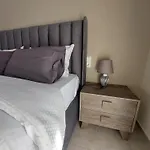 Aquarium House Апартаменты Калампака